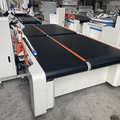 ZLT-TE4A 15-20pcs/h Computerized Automatic Flipping 15-20pcs/h Tape Edge Machine 50-500mm Sewing Thickness For Mattress